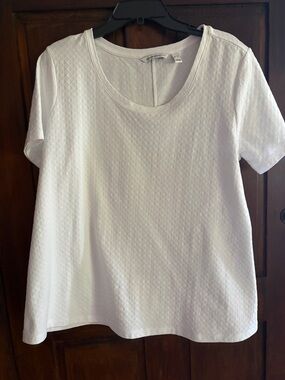 Isaac Mizrahi White Short-Sleeve Textured Scoop Neck Top